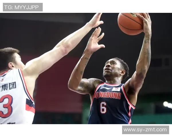 马尚布鲁克斯的篮球之路与他对中国篮球的深远影响分析